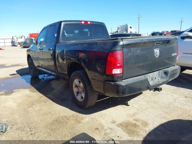 1C6RR7FG0KS519431 RAM 1500 Classic Express  4x4 6'4 Box