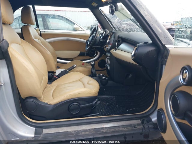 2010 MINI COOPER S WMWMS3C52ATY51167 Photo 4