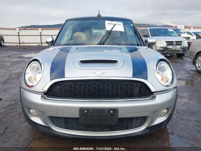 2010 MINI COOPER S WMWMS3C52ATY51167 Photo 5