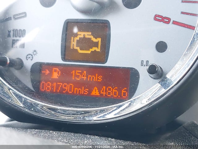 2010 MINI COOPER S WMWMS3C52ATY51167 Photo 6