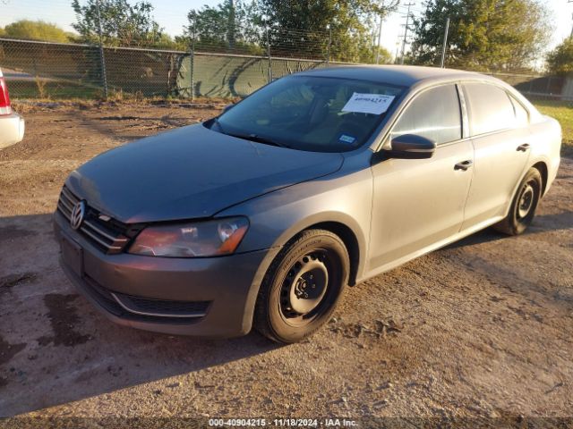 1VWAP7A3XEC028375 Volkswagen Passat 2.5l S