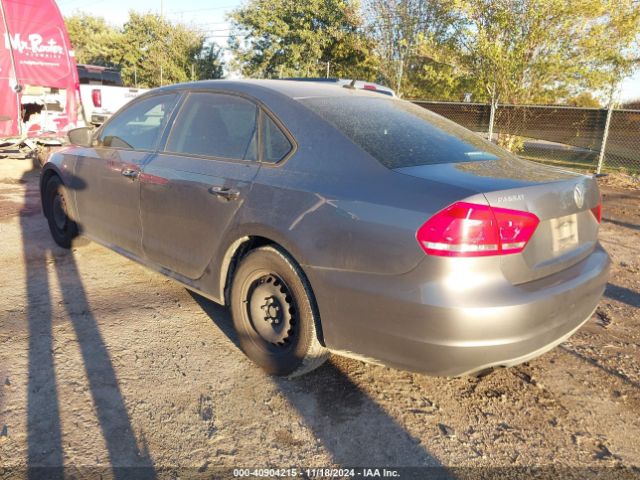 1VWAP7A3XEC028375 Volkswagen Passat 2.5l S