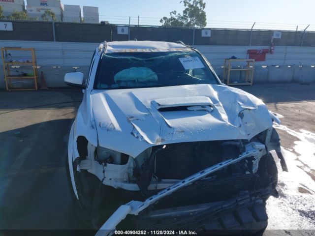 3TMAZ5CN7NM175056 Toyota Tacoma Trd Sport