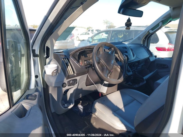 Ford Transit-150 2017 1FTYE1YM2HKA68270 Image 5