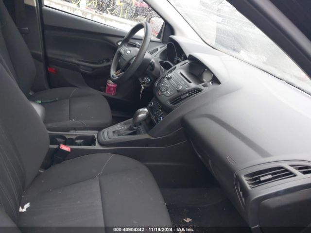 1FADP3K23GL251980 Ford FOCUS SE
