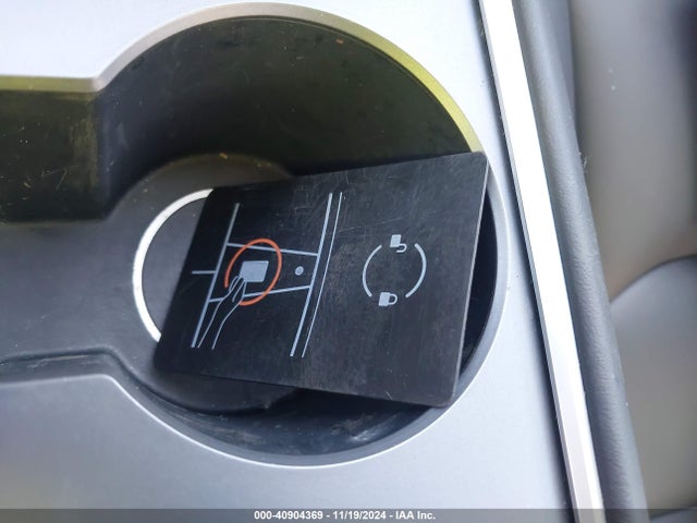 2023 TESLA MODEL Y 7SAYGAEE1PF674004 Photo 10
