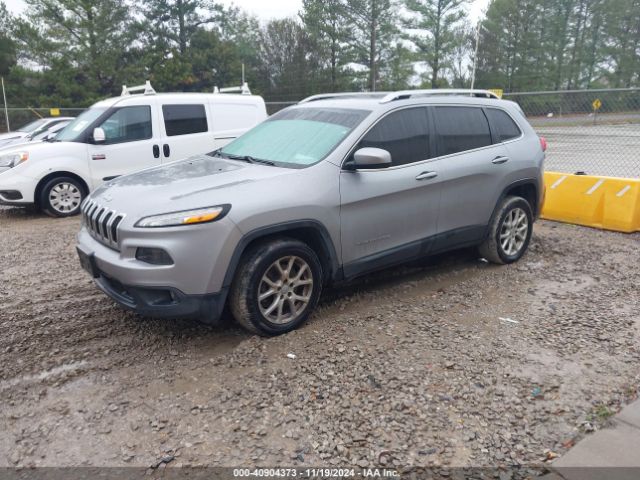 1C4PJLCS8FW636777 Jeep Cherokee Latitude