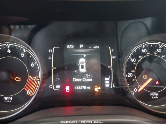 1C4PJLCS8FW636777 Jeep Cherokee Latitude