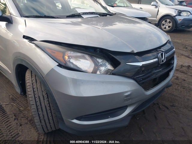 Honda HR-V LX 2018 3CZRU6H37JG721789 Image 6