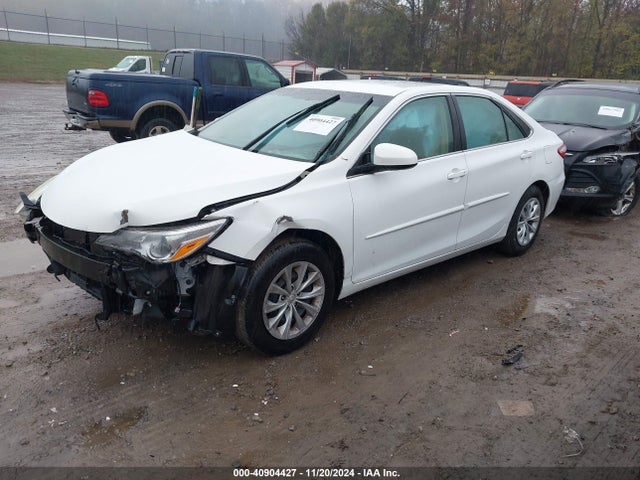 Toyota CAMRY LE 2017 4T1BF1FK5HU675347 Image 2