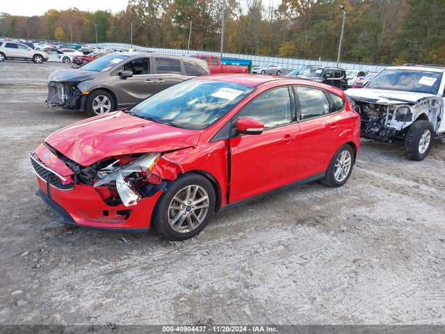 Ford FOCUS SE 2015 1FADP3K24FL307990 Image 2
