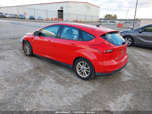 Ford FOCUS SE 2015 1FADP3K24FL307990 Image 3