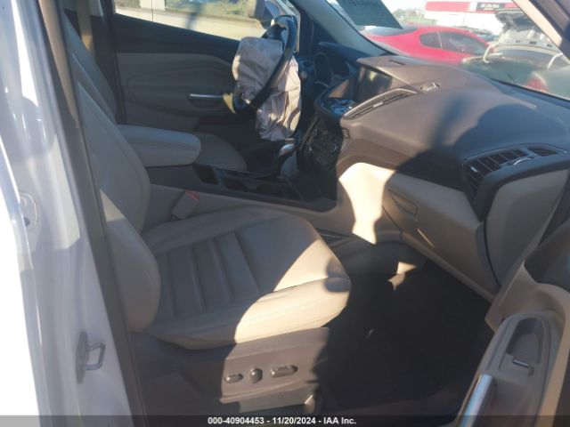 1FMCU0J94JUB69068 Ford Escape Titanium