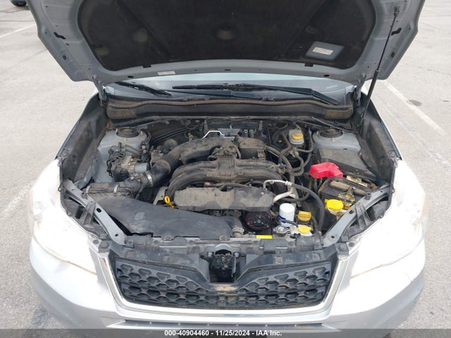 Subaru Forester 2.5i Premium 2015 JF2SJAFC3FH832196 Image 10