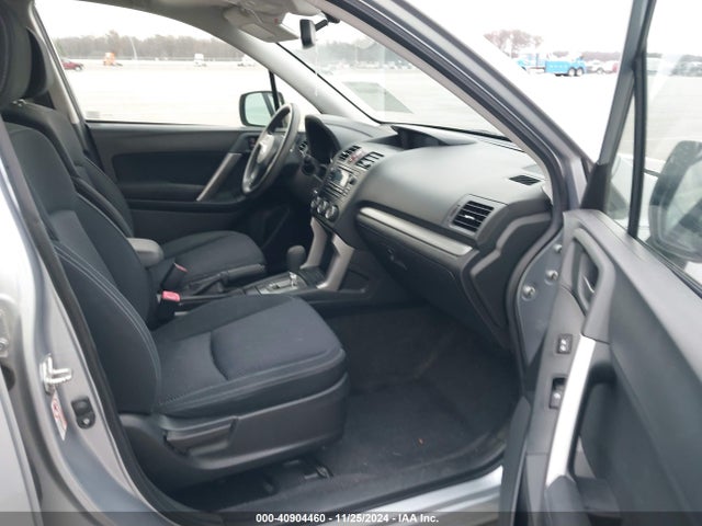 Subaru Forester 2.5i Premium 2015 JF2SJAFC3FH832196 Image 5