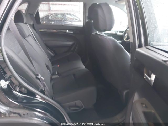5XYKTCA6XEG543653 KIA SORENTO LX