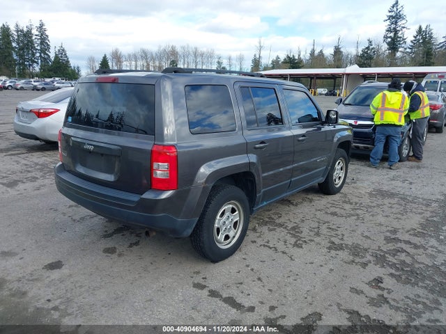 1C4NJRBB4FD338900 Jeep Patriot Sport