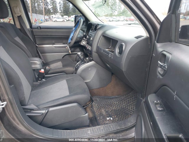 1C4NJRBB4FD338900 Jeep Patriot Sport