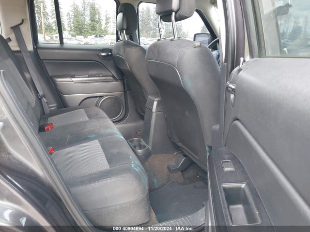 1C4NJRBB4FD338900 Jeep Patriot Sport