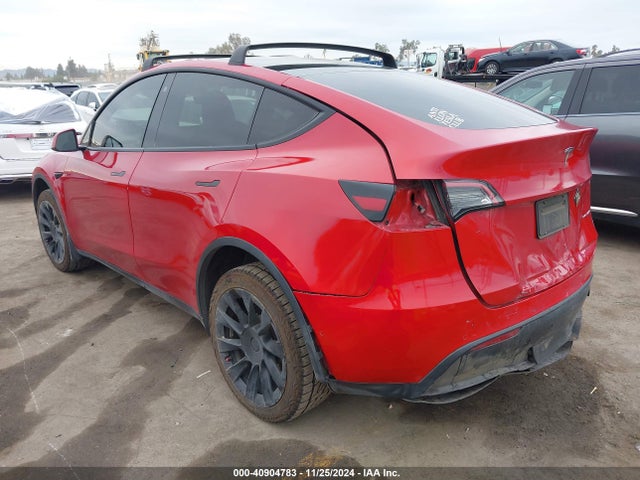 2021 TESLA MODEL Y 5YJYGDEE7MF088398 Photo 2