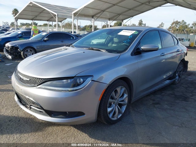 Chrysler 200 S 2015 1C3CCCBB8FN650604 Image 2