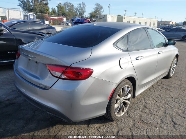 Chrysler 200 S 2015 1C3CCCBB8FN650604 Image 4