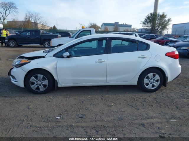 KNAFX4A69F5389892 KIA FORTE LX