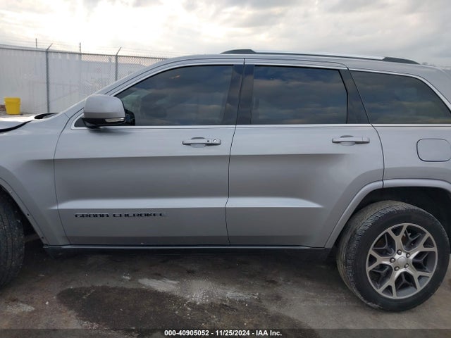 1C4RJFBG7JC252362 Jeep Grand Cherokee Sterling Edition 4x4
