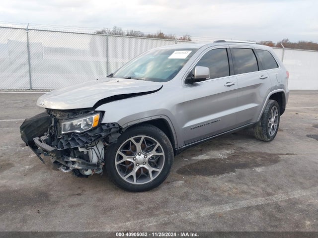 1C4RJFBG7JC252362 Jeep Grand Cherokee Sterling Edition 4x4