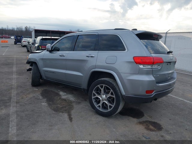 1C4RJFBG7JC252362 Jeep Grand Cherokee Sterling Edition 4x4