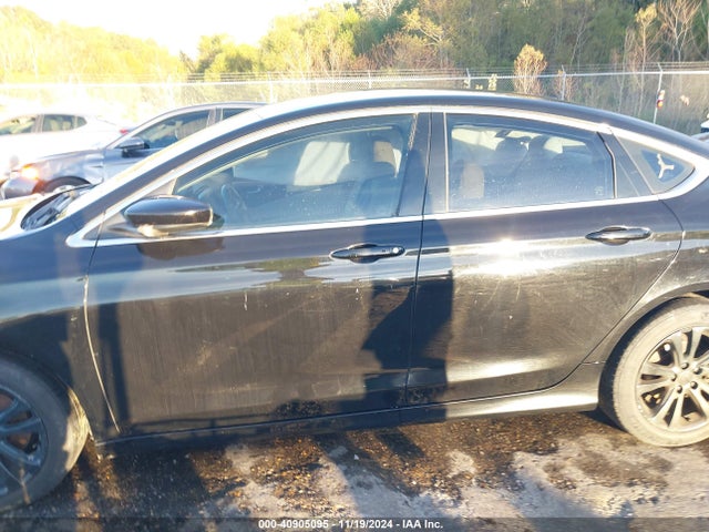 1C3CCCAB8FN724055 Chrysler 200 Limited