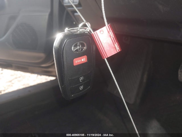 Toyota PRIUS XLE 2024 JTDACAAU8R3025663 Image 11