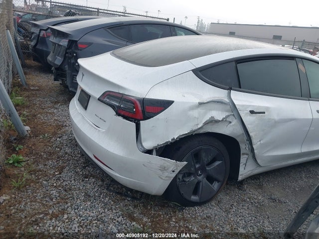 2022 TESLA MODEL 3 5YJ3E1EB0NF159592 Photo 3