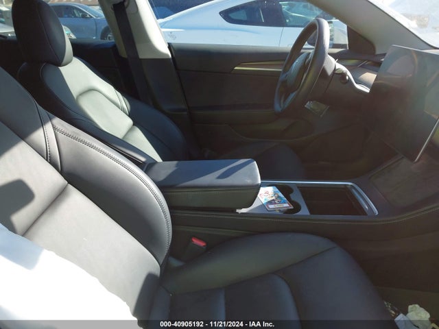 2022 TESLA MODEL 3 5YJ3E1EB0NF159592 Photo 4