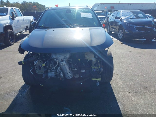 3C4NJCBB0JT438489 Jeep Compass Altitude Fwd