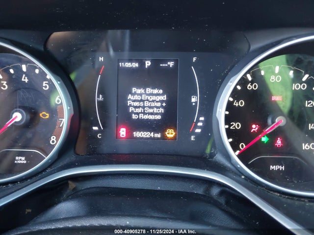 3C4NJCBB0JT438489 Jeep Compass Altitude Fwd