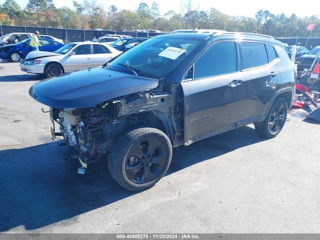 3C4NJCBB0JT438489 Jeep Compass Altitude Fwd