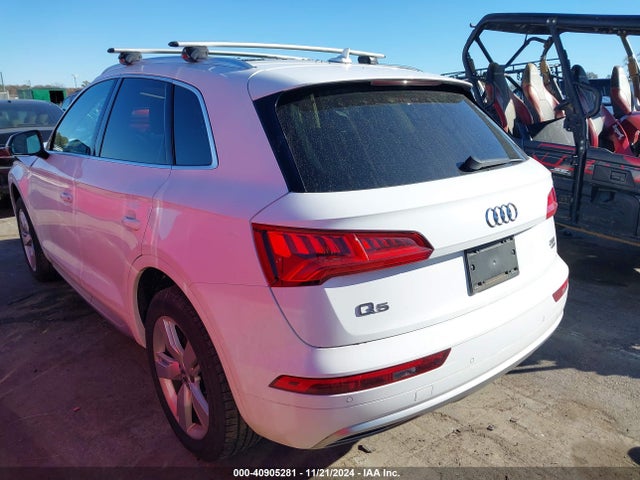 WA1BNAFY8J2062503 Audi Q5 2.0t Premium/2.0t Tech Premium