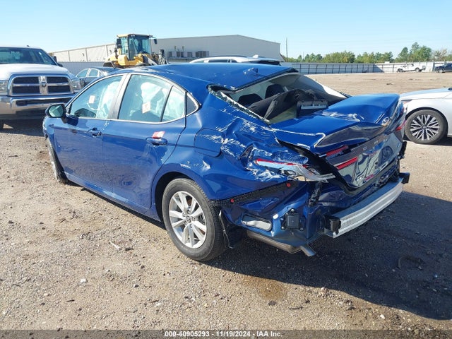Toyota CAMRY LE 2025 4T1DAACK7SU031075 Image 3