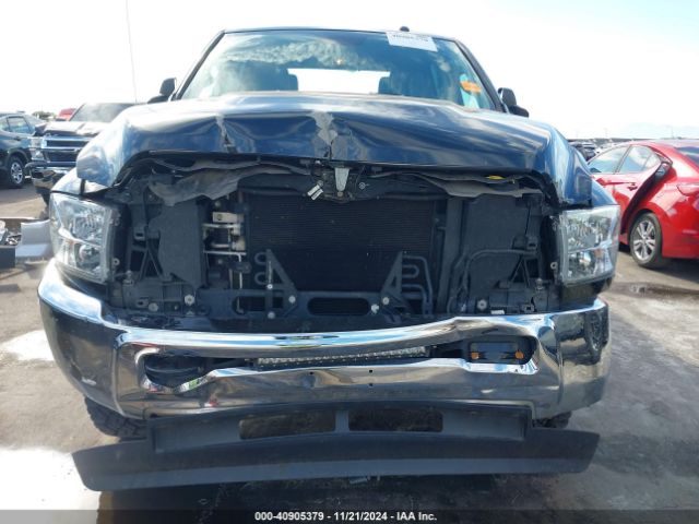 3C6UR5CJ9JG332306 RAM 2500 Tradesman  4x4 6'4 Box