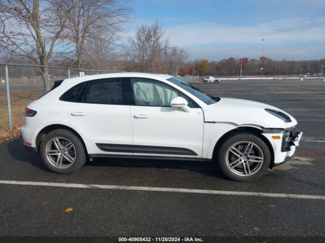 WP1AA2A5XPLB13999 Porsche Macan T