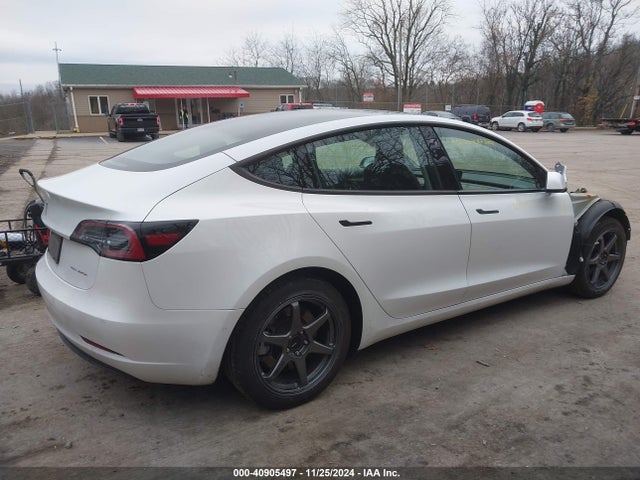 2022 TESLA MODEL 3 5YJ3E1EBXNF198206 Photo 3
