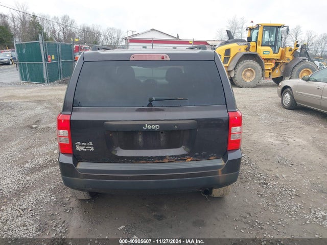 1C4NJRBB9ED817683 Jeep Patriot Sport