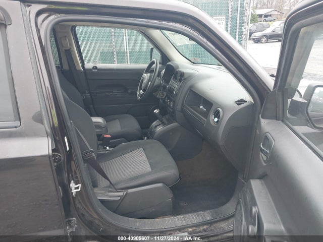 1C4NJRBB9ED817683 Jeep Patriot Sport