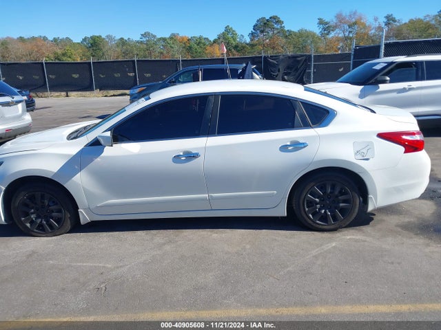 Nissan Altima 2.5 S 2016 1N4AL3APXGN345984 Image 14