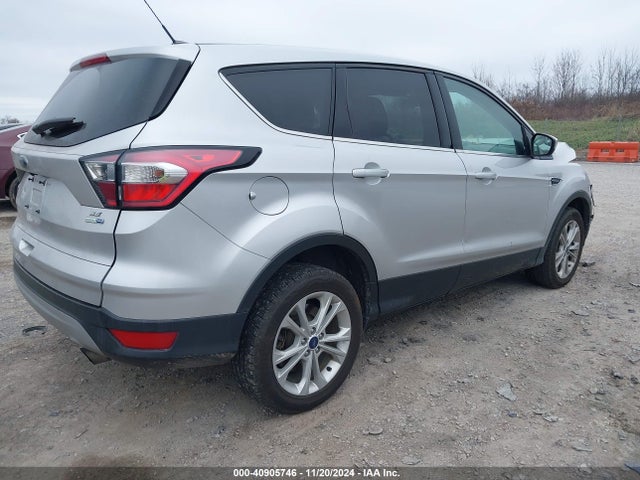 Ford ESCAPE SE 2017 1FMCU9G91HUB67185 Image 4