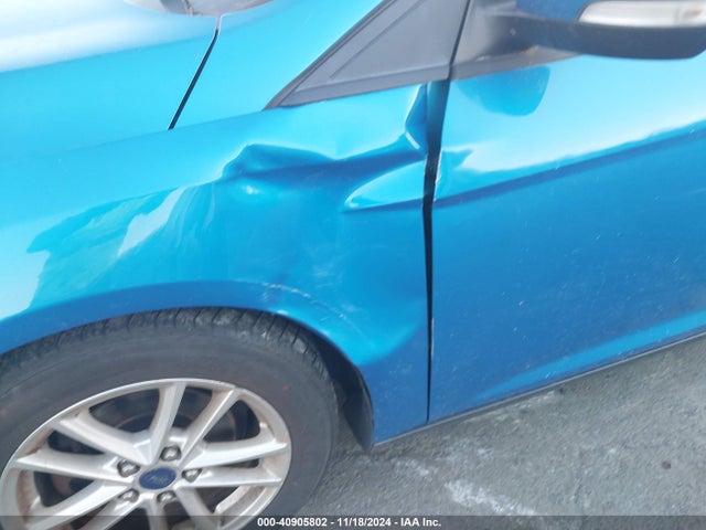 Ford FOCUS SE 2016 1FADP3K29GL230860 Image 6