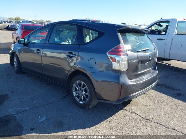 Toyota Prius V Four 2015 JTDZN3EU2FJ033395 Image 3