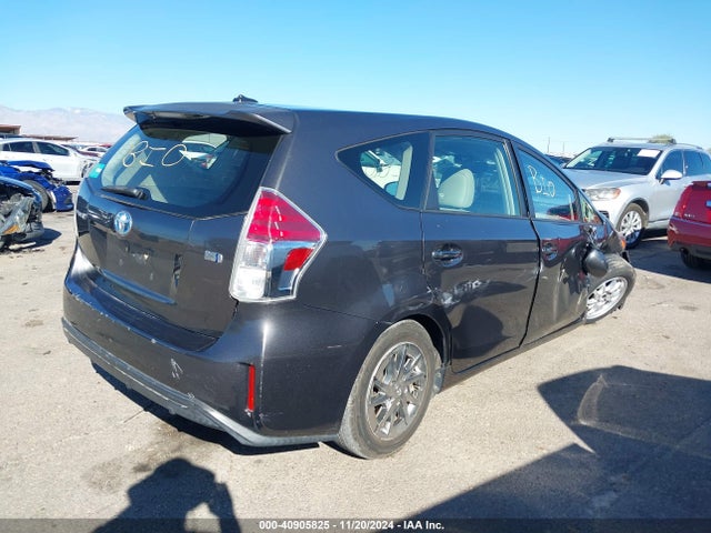 Toyota Prius V Four 2015 JTDZN3EU2FJ033395 Image 4