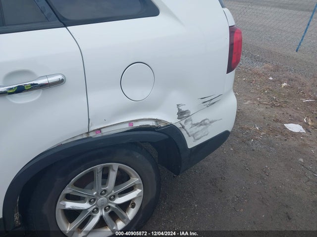KIA SORENTO LX 2015 5XYKT3A62FG593142 Image 17